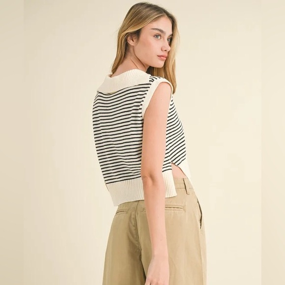 V-NECK STRIPE COLLARED KNIT TOP - Picture 3 of 6
